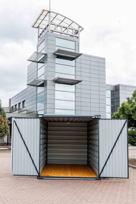 kontener-srodek-czarny